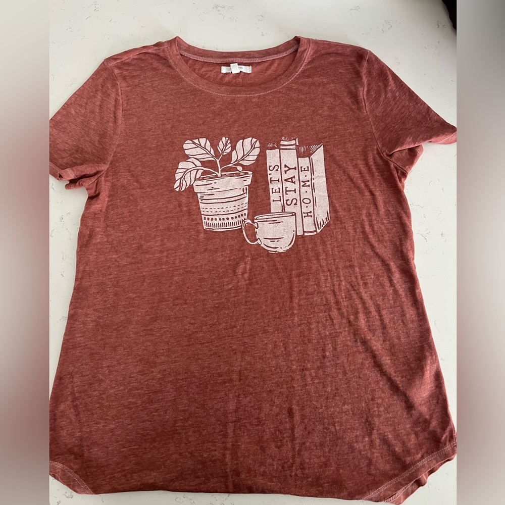 Maurice’s tshirt, size small, EUC